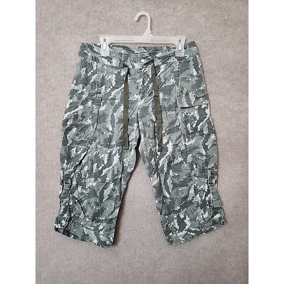 Nike Pants - Nike Cargo Capri Pants Womens M 8-10 Green Camo Ripstop Drawstring Snap Hem